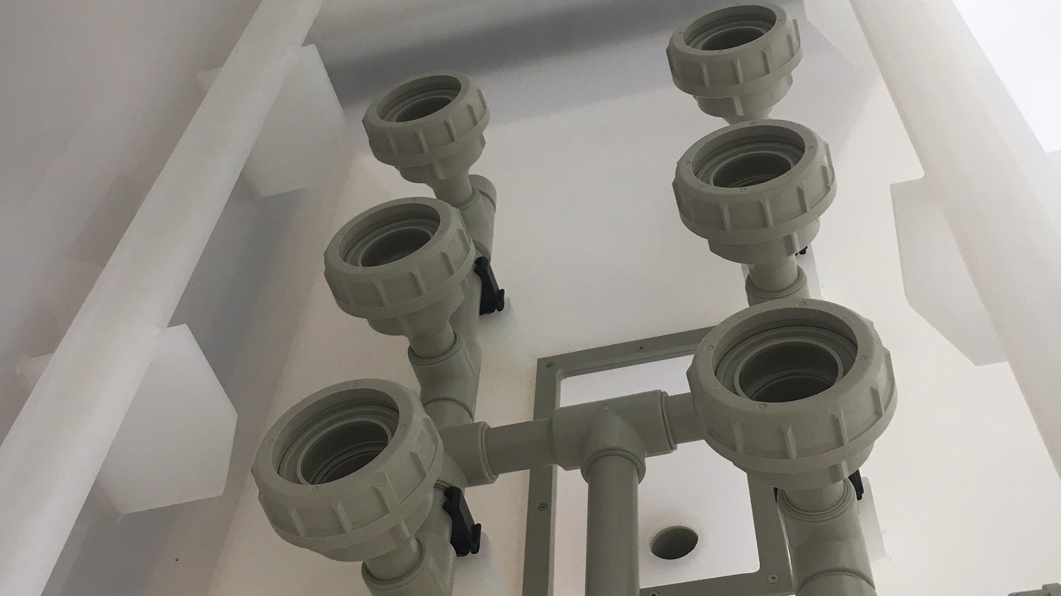 Kunststof spuitkopverdeler