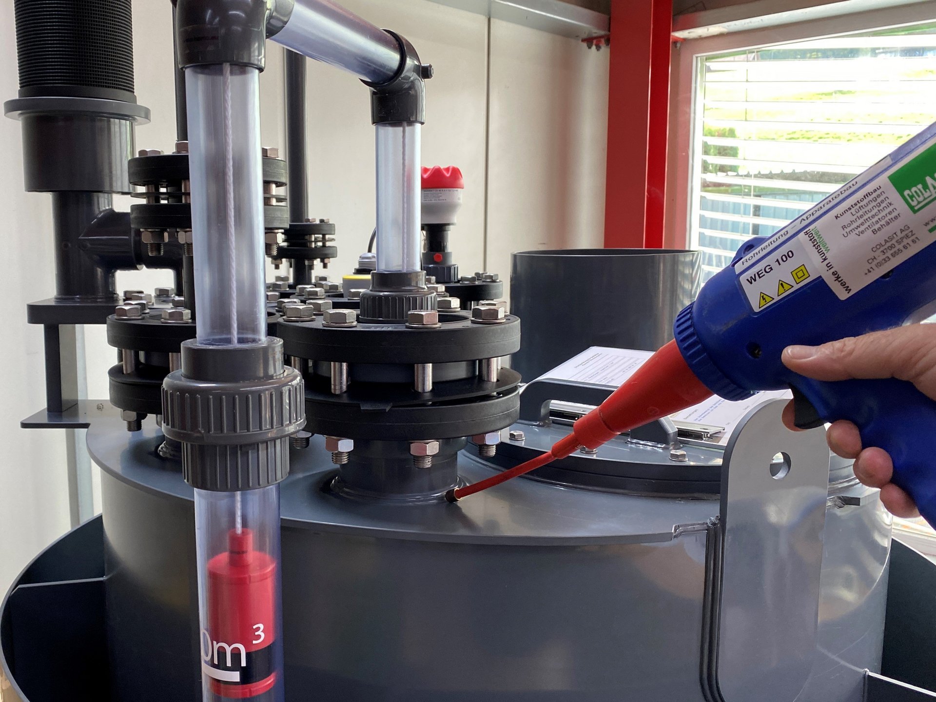 Testen van kunststof tanks gemaakt van PP, PE, PPs, PVDF - Colasit